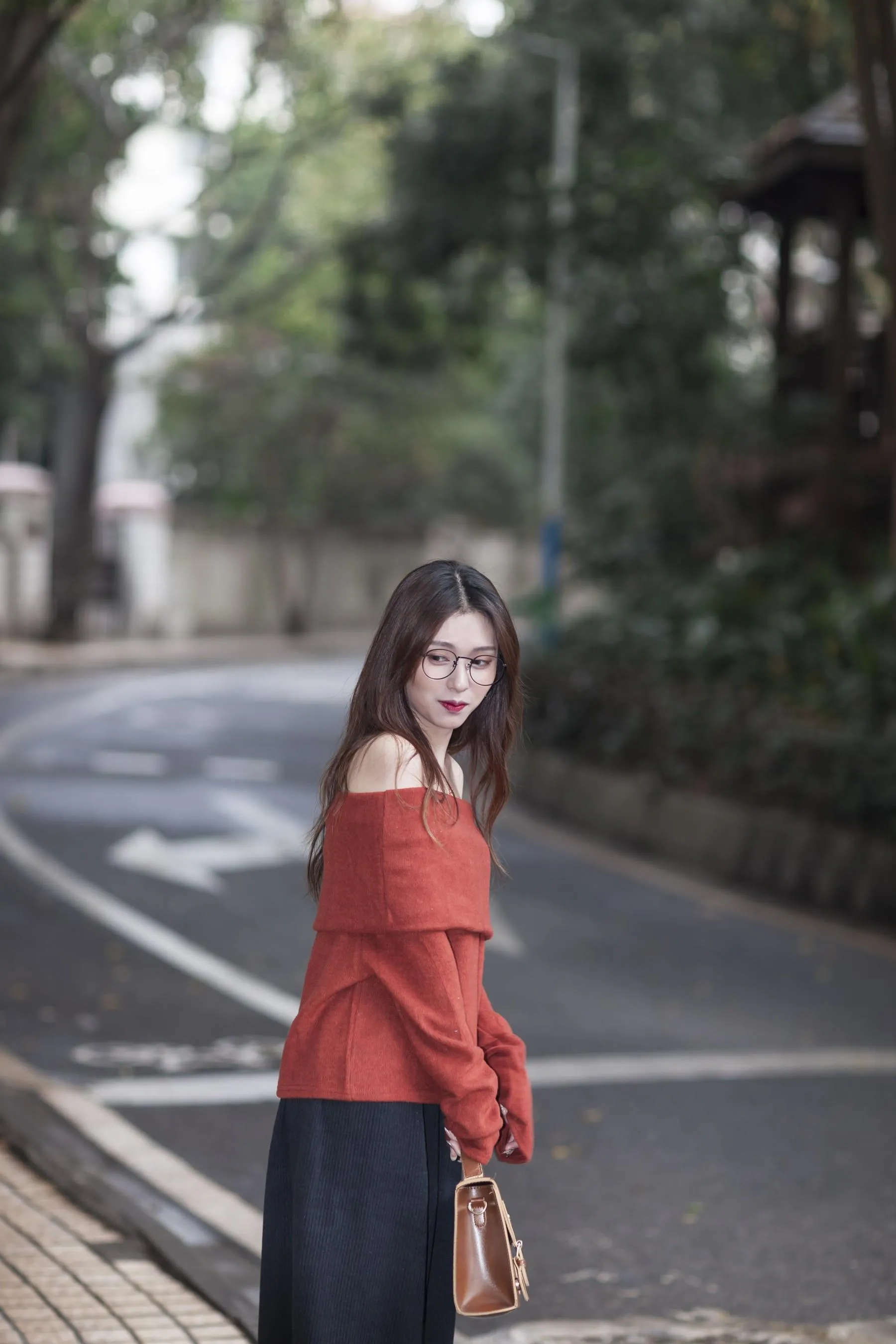 [YITUYU艺图语]2021.11.12 树下花开 七七 [22P]插图8